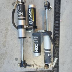 Turtleback Icon bypass shocks and springs