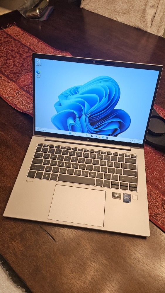 HP ZBook Firefly G9 14" Laptop