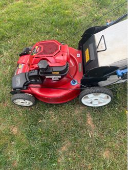 Self propelled lawn mower