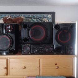 Very Powerful Stereo