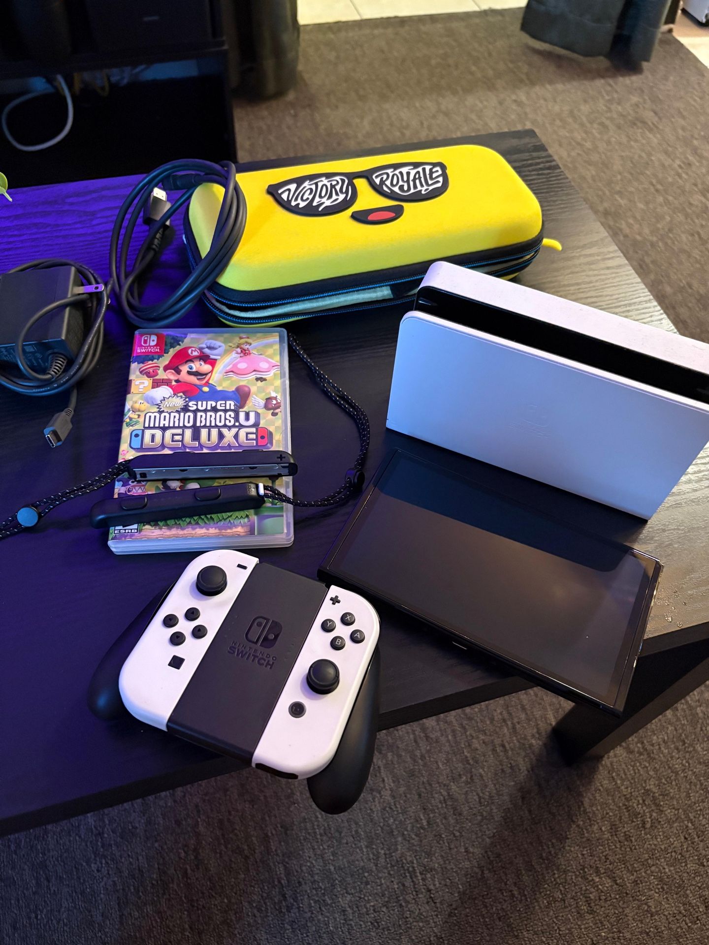 Nintendo Switch - OLED Model with White Joy-Con