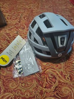 Outdoor Master MIPS Bike Helmet Size Small