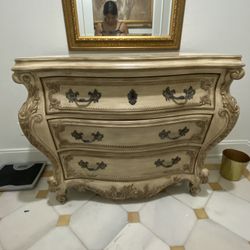 Beautiful Cream Colored Bombe Chest Dresser
