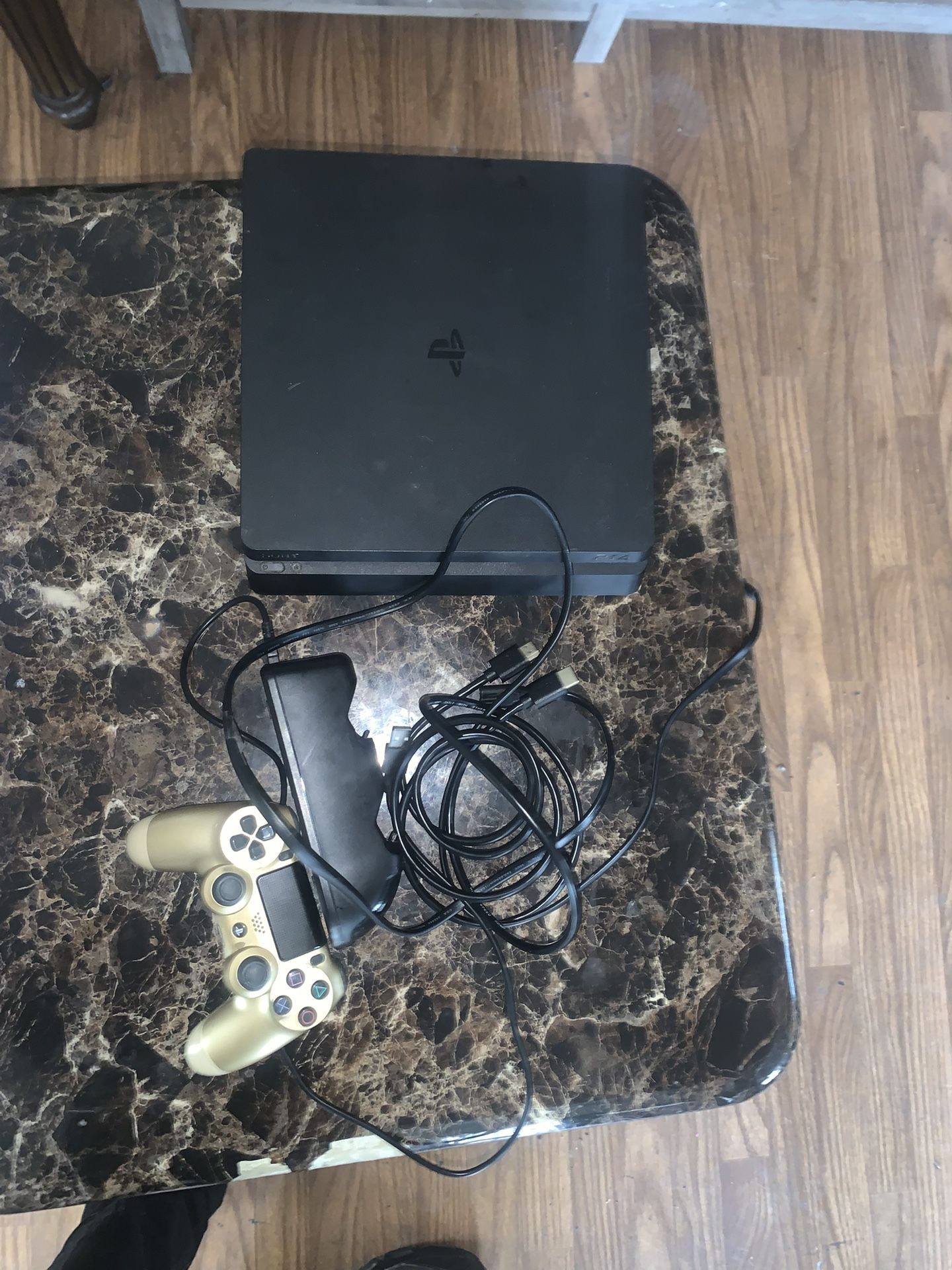 PS4