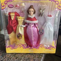 DISNEY STORE BELLE BOUTIQUE SET BEAUTY AND THE BEAST BELLE DOLL SET BELLE BARBIE FOR DISNEY COLLECTOR OBO