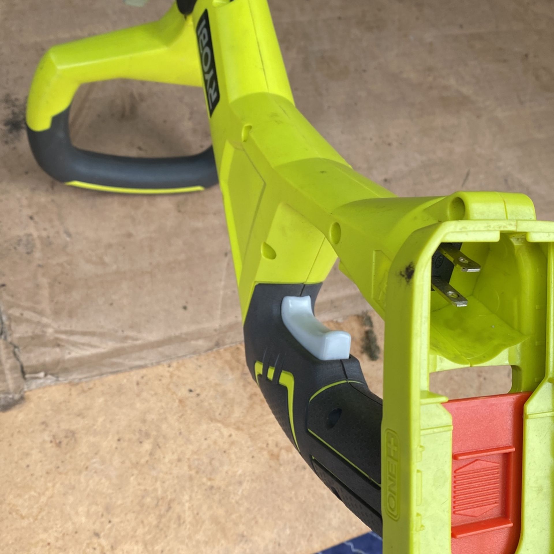Ryobi P2200 18 Volt Hybrid String Trimmer for Sale in Niles, IL OfferUp