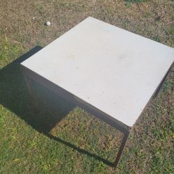 MCM laminate table