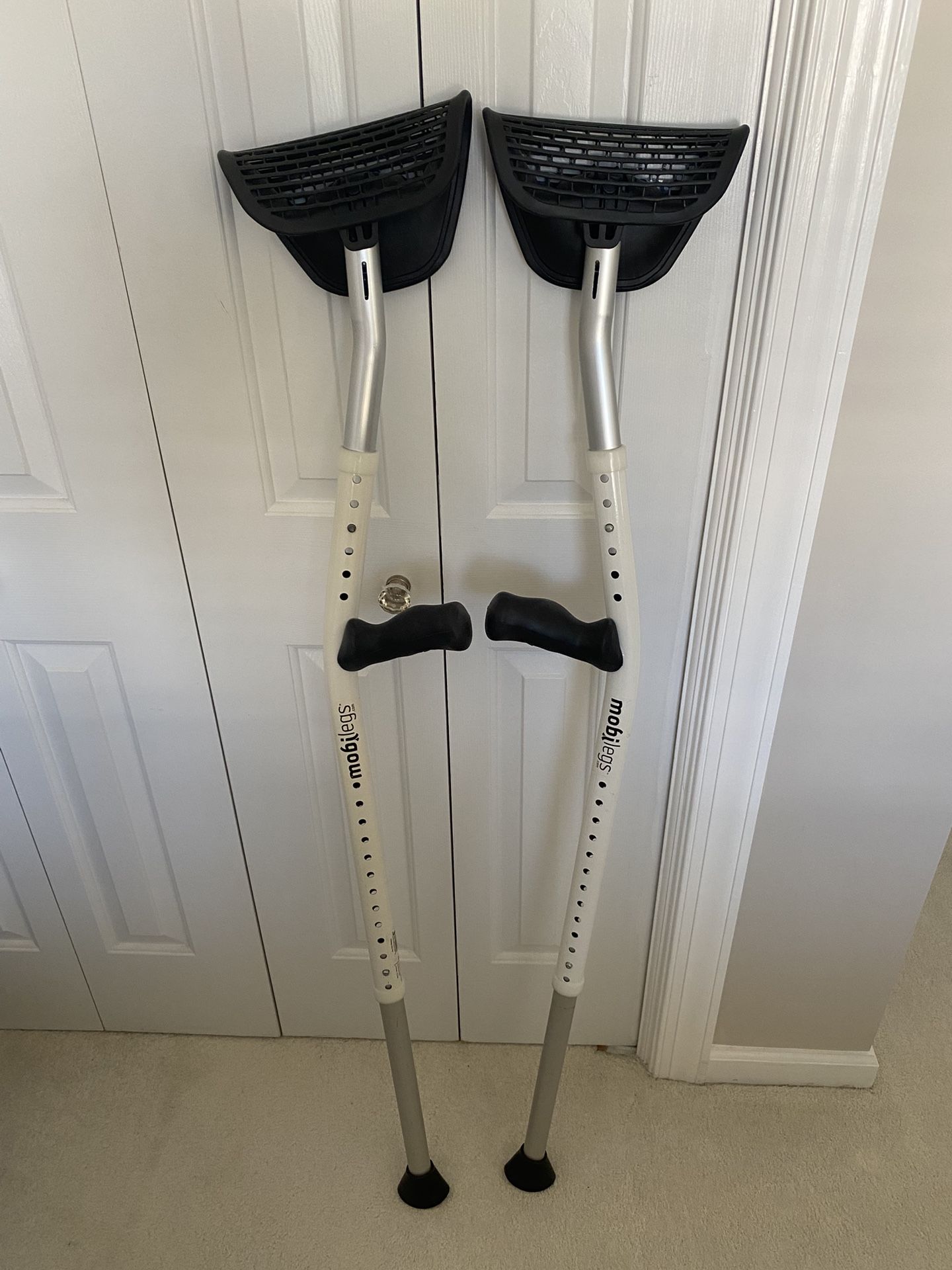 Mobilegs Ultra Crutches