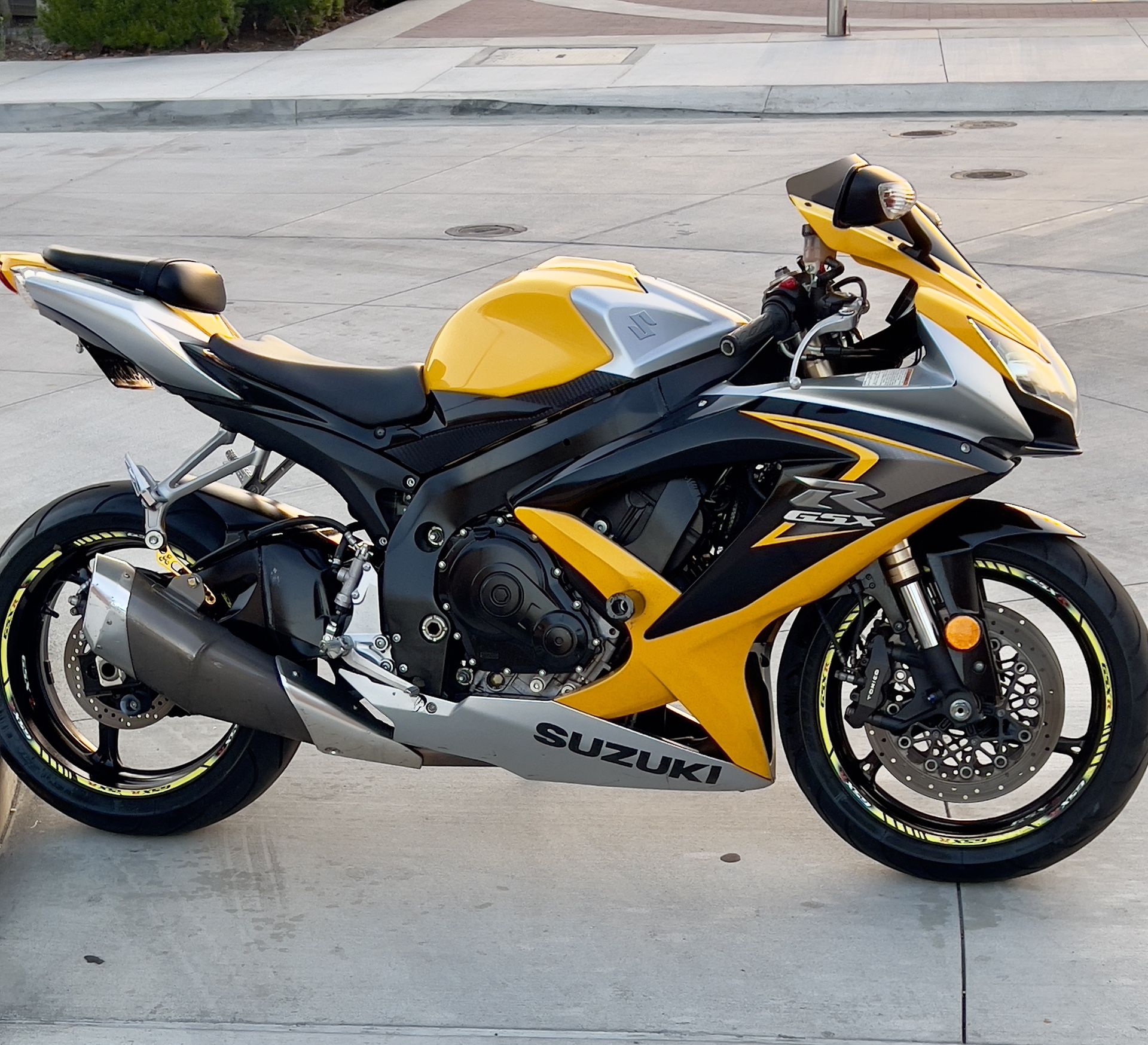 2008 GSXR 600 for Sale in Santa Ana, CA OfferUp