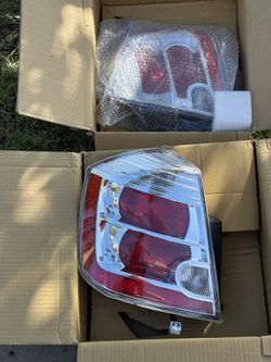 2011 Nissan Sentra Tail Lights