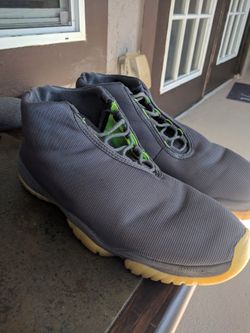 Size 9 Air Jordan shoes all for $180or each for $40