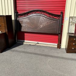 Dade Queen Size Bedroom Set
