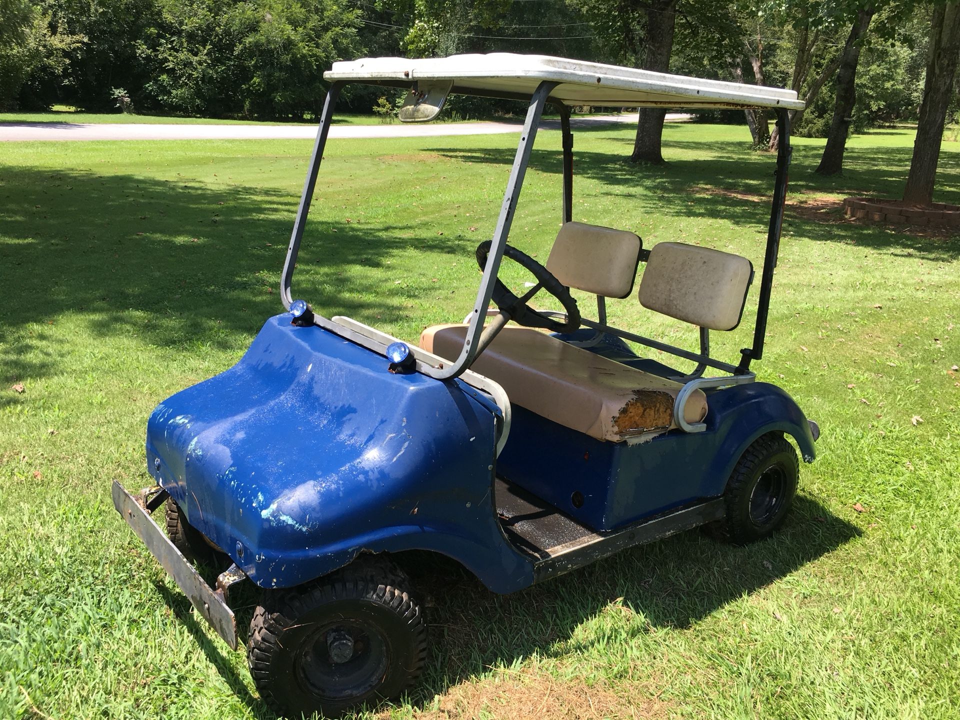 ‘60s model Pargo Golf cart