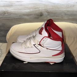 Jordan Retro 2's White/Red