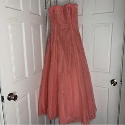 Alfred Angelo size 14 coral beaded prom dress evening gown