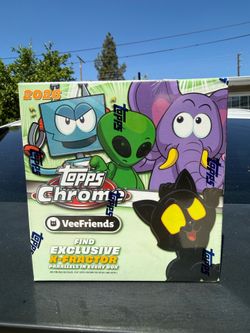Topps Chrome 2026 Vee Friends Mega Box