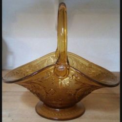 Indiana Amber Art Glass Basket