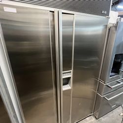 Subzero 48” Built In Refrigerator 