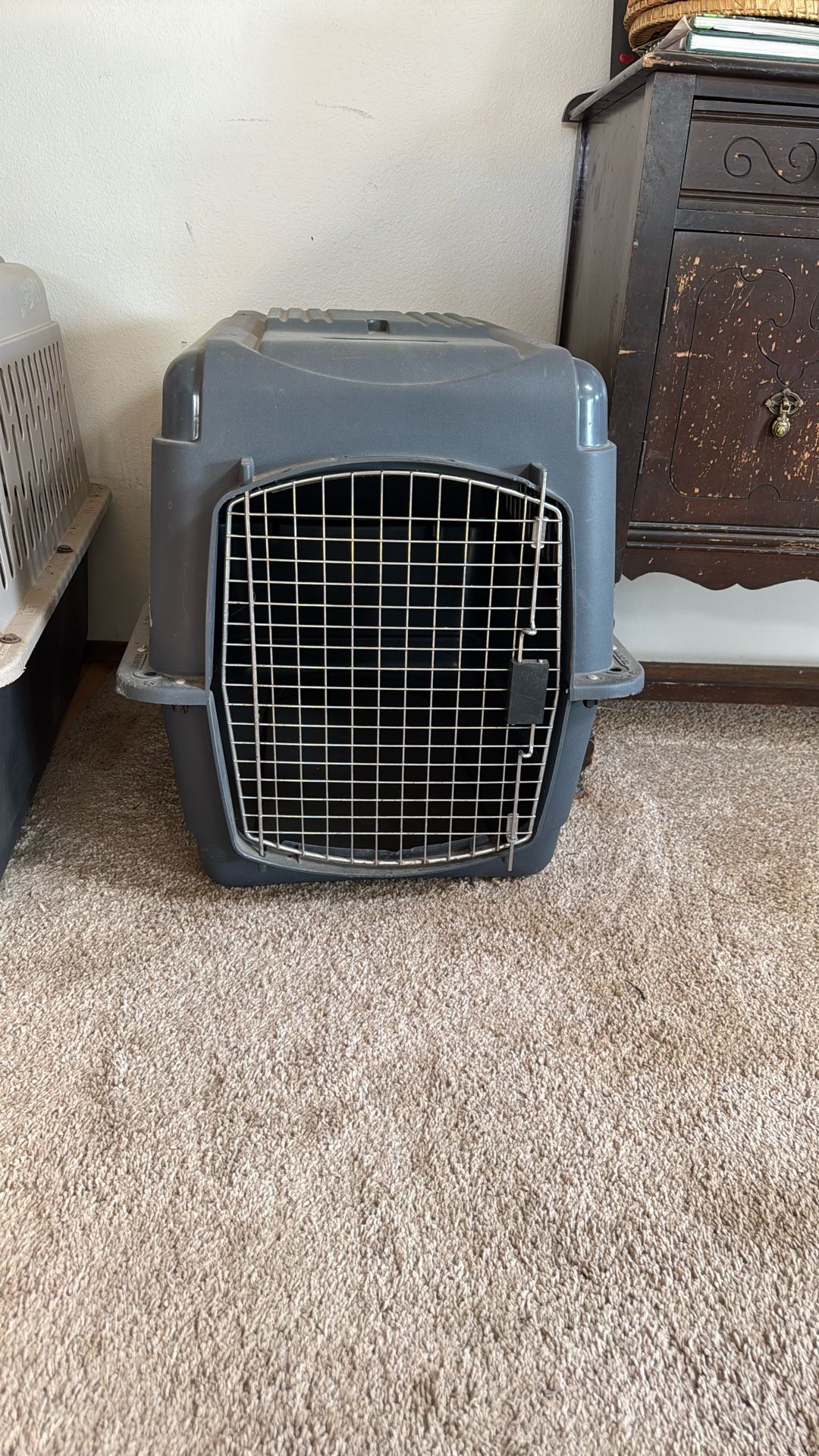 Dog crate