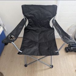 Ozark Trail Folding Camping Chair W/ Carrying Case - Good Cond