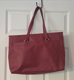 Time and Tru Tote Handbag