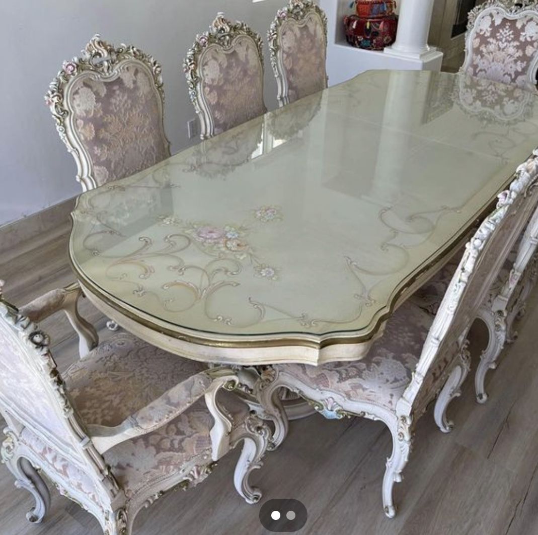 Beautiful Italian Dinning Set