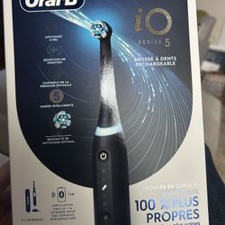 Oral B Series 5 Toothbrush 