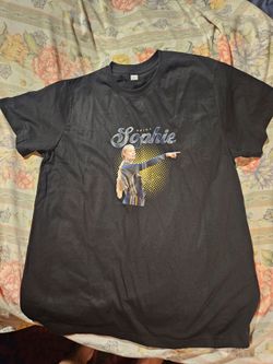 Sophie Cunningham T shirt