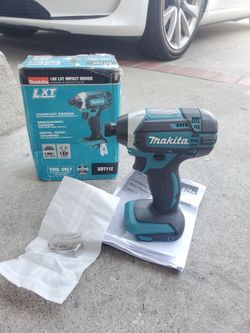 Makita
18V LXT Lithium-Ion 1/4 in. Cordless Variable Speed Impact Driver (Tool-Only)