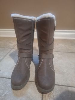 Whomen boots