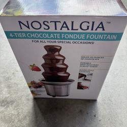 Unused 4 Tier Electric Chocolate Fondue Fountain Machine