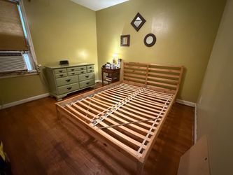 Moving sale -bed, dressers, mirror set