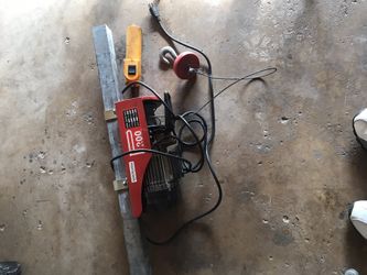 200 ponds small crane 🏗