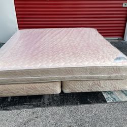 SET MATTRESS AND BOX SPRING KING SIZE FIRM  🚚FREE DELIVERY 🚚 