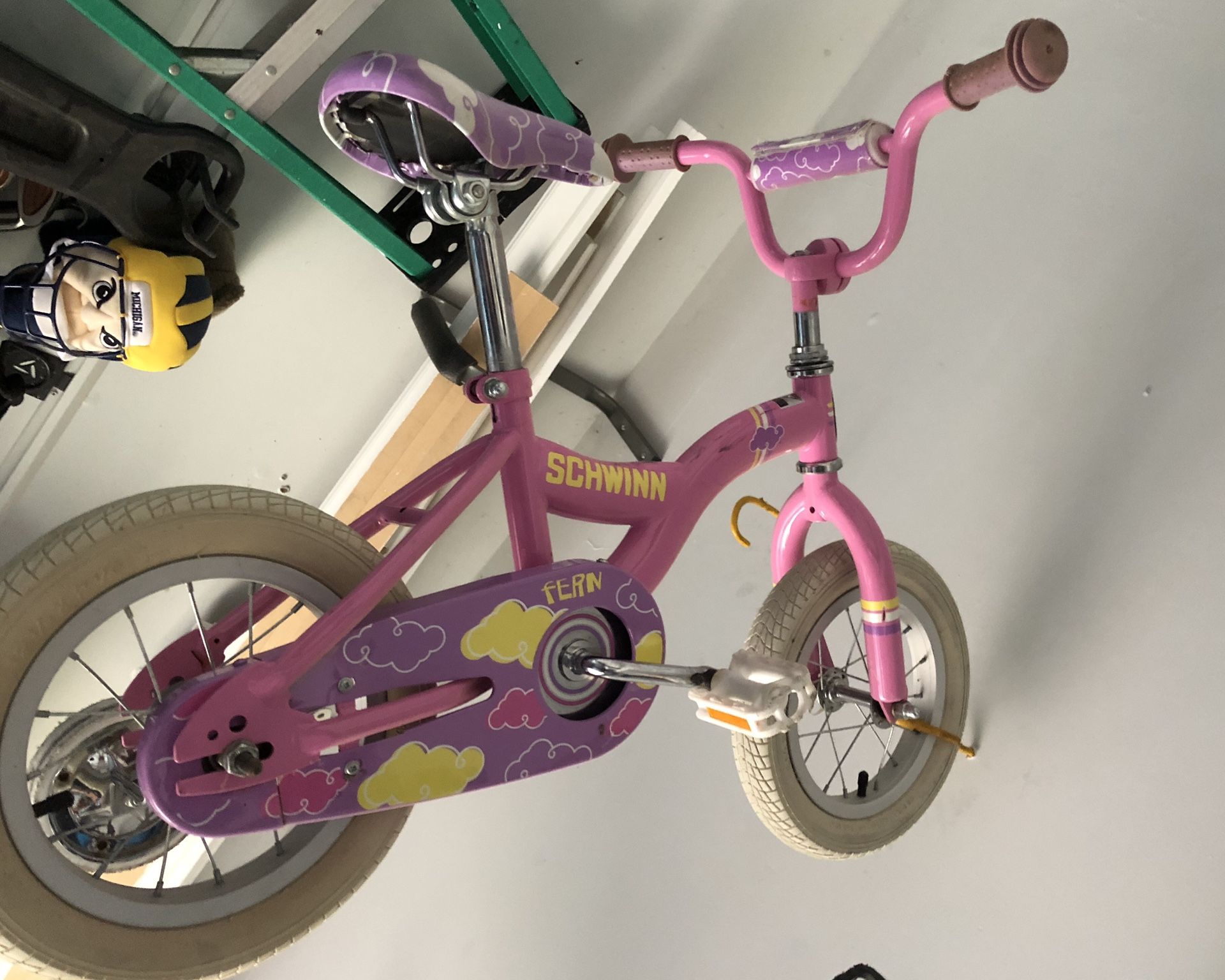 Girl’s Child/Toddler 14” Schwinn Bike ~ Like New