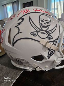 Buccaneers Full-Size Authentic On-Field Salute to Service Alternate Speed Helmet Signed By 5 legendary Hall Of Fame players including: John Lynch, War