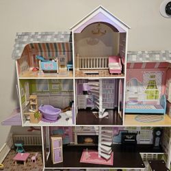 5ft Doll House 