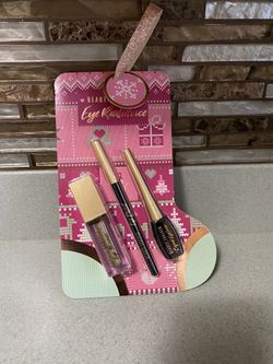 BRAND NEW SET OF 3 EYE RADIANCE INCLUDES 1 GLITTER EYELINER, 1 LIQUID EYELINER AND 1 EYE PENCIL