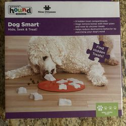 Brand New, Outward Hound Dog Treat Puzzle 