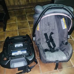Baby Trend Infant Car Seat