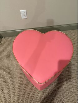 Heart ottoman