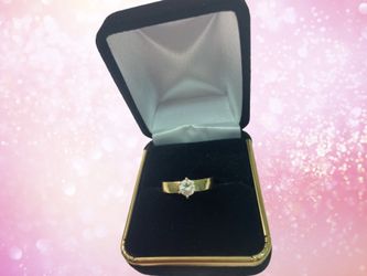 Engagement Ring 14 Kt Gold