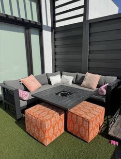 CITY FURNITURE PATIO SET