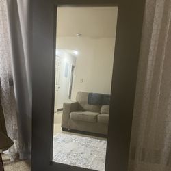 Body Size Mirror