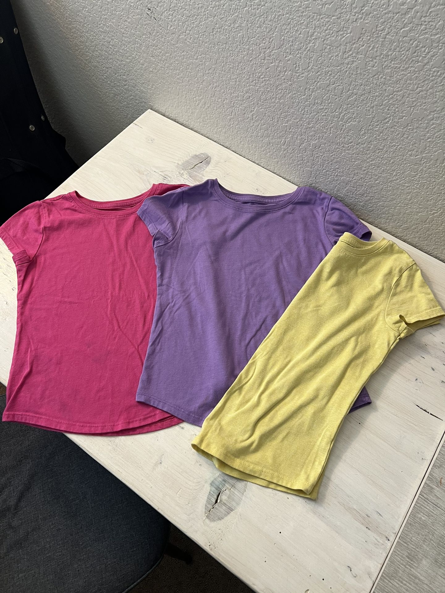 Girls size 6 tops