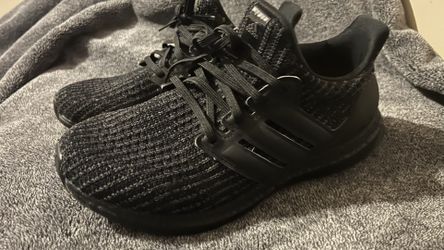 Women Black Adidas Ultraboost Size 7.5
