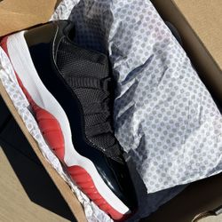 Jordan 11 Retro Low Bred (2025)