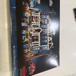Lego Stranger Things Creel house 