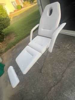 Massage table