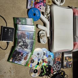 XBOX, WII, PLAYSTATION LOT